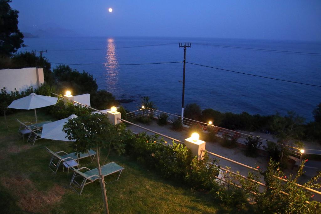 Santa Marina Apartments Родакіно Екстер'єр фото