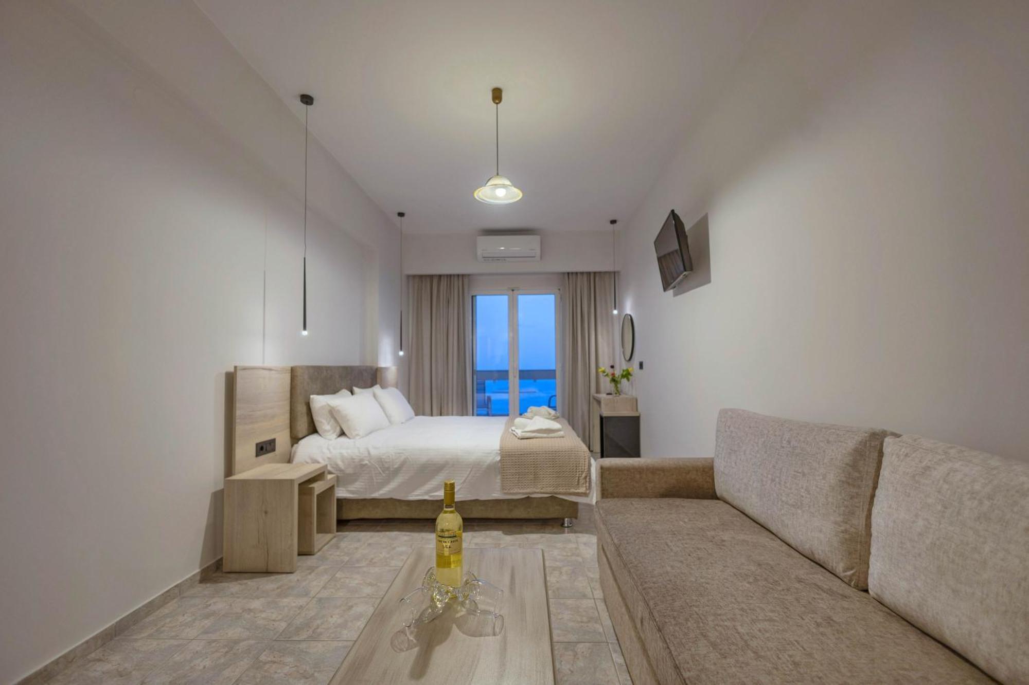 Santa Marina Apartments Родакіно Екстер'єр фото
